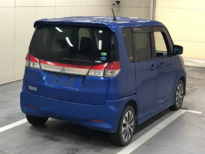 Mitsubishi DELICA D2