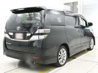 Toyota VELLFIRE лот № 30476 оценка 4  с аукциона в Японии 1