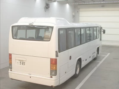 Isuzu BUS