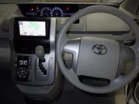 Toyota NOAH лот № 2108 оценка RA  с аукциона в Японии 3