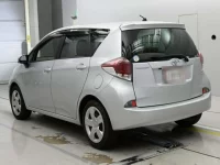 Toyota RACTIS лот № 30548 оценка 3.5  с аукциона в Японии 5