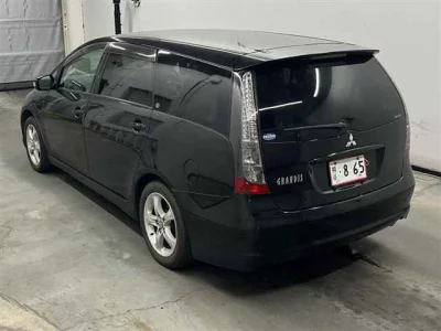 Mitsubishi GRANDIS