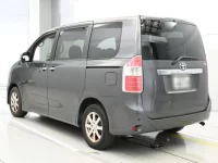 Toyota NOAH лот № 30602 оценка 3.5  с аукциона в Японии 5