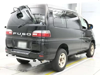 Mitsubishi DELICA