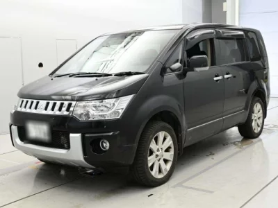 Mitsubishi DELICA D5
