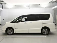 Nissan SERENA лот № 30616 оценка 4.5  с аукциона в Японии 3