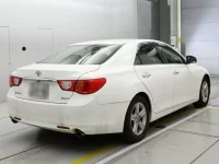 Toyota MARK X лот № 30637 оценка 3  с аукциона в Японии 1