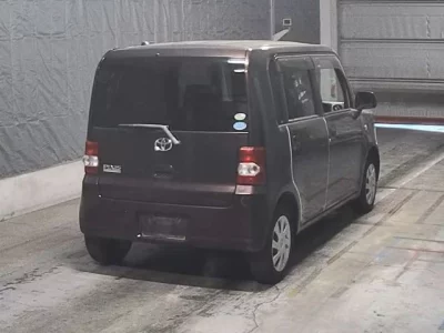 Toyota PIXIS SPACE