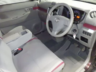 Toyota PIXIS SPACE
