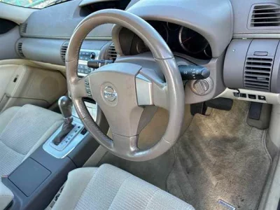 Nissan SKYLINE  с аукциона в Японии