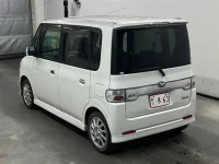 Daihatsu TANTO лот № 90198 оценка 4  с аукциона в Японии 1