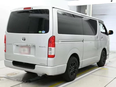 Toyota REGIUS ACE VAN