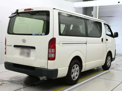 Toyota REGIUS ACE VAN