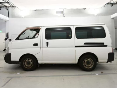 Nissan CARAVAN VAN