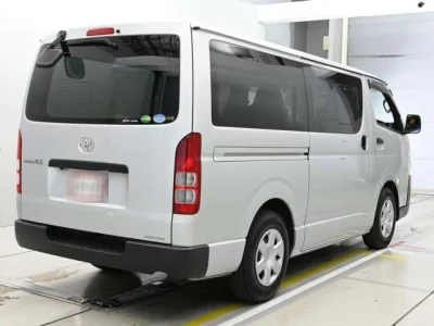 Toyota REGIUS ACE VAN