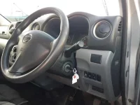 Nissan CARAVAN VAN лот № 40075 оценка 3  с аукциона в Японии 8