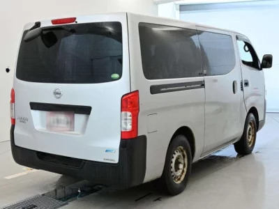 Nissan CARAVAN VAN  с аукциона в Японии