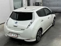 Nissan LEAF лот № 90204 оценка 3.5  с аукциона в Японии 4