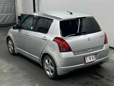 Suzuki SWIFT  с аукциона в Японии