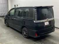 Toyota VOXY лот № 10283 оценка 4  с аукциона в Японии 1