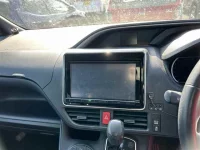 Toyota VOXY лот № 10283 оценка 4  с аукциона в Японии 5