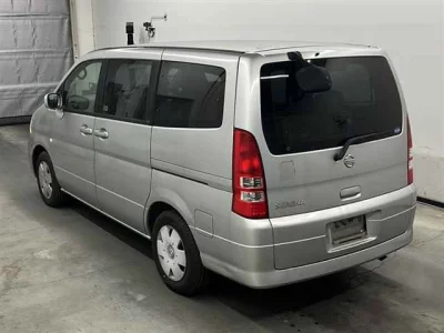Nissan SERENA  с аукциона в Японии