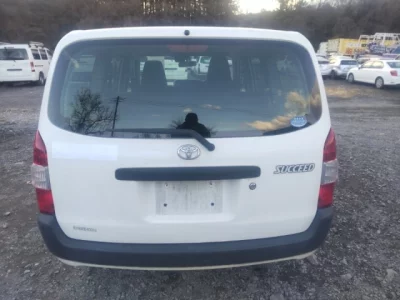 Toyota SUCCEED