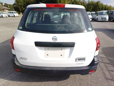 Nissan AD