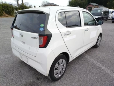 Daihatsu MIRA E S