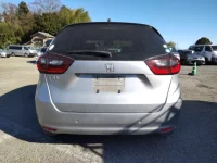 Honda FIT лот № 26454 оценка 4  с аукциона в Японии 3