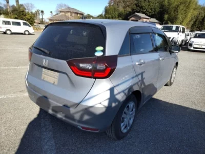 Honda FIT  с аукциона в Японии