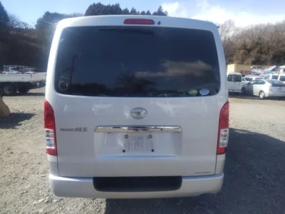 Toyota REGIUS ACE VAN