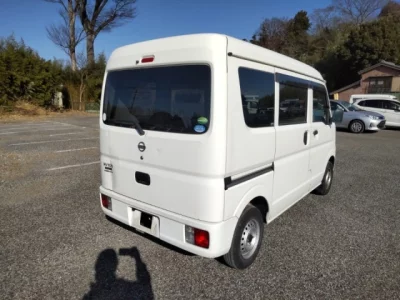 Nissan CLIPPER VAN