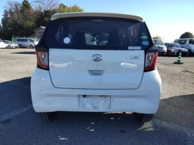 Daihatsu MIRA E S