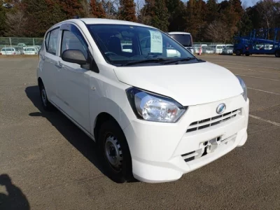 Daihatsu MIRA E S