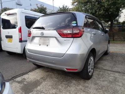 Honda FIT  с аукциона в Японии