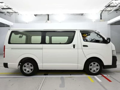 Toyota REGIUS ACE VAN