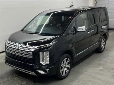 Mitsubishi DELICA D5