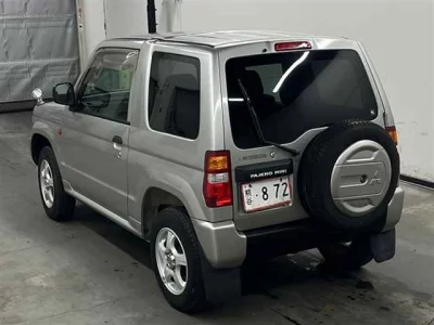 Mitsubishi PAJERO MINI