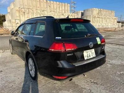 Volkswagen GOLF VARIANT