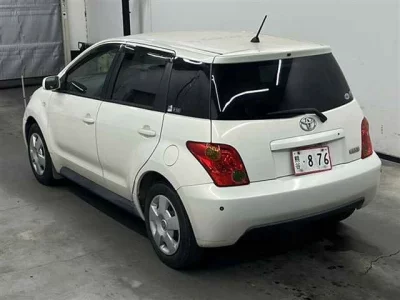 Toyota IST