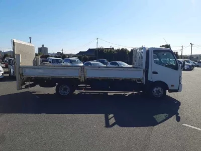 Hino DUTRO  с аукциона в Японии