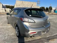 Mazda AXELA лот № 92010 оценка 3  с аукциона в Японии 1
