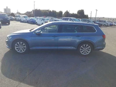 Volkswagen PASSAT VARIANT