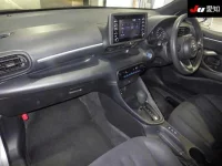 Toyota YARIS лот № 3007 оценка 4  с аукциона в Японии 2