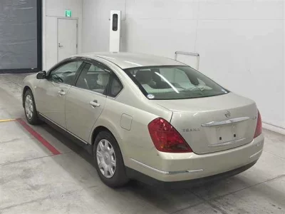 Nissan TEANA