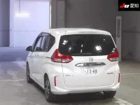 Honda FREED лот № 3009 оценка 4  с аукциона в Японии 1