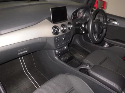 Mercedes-Benz B CLASS