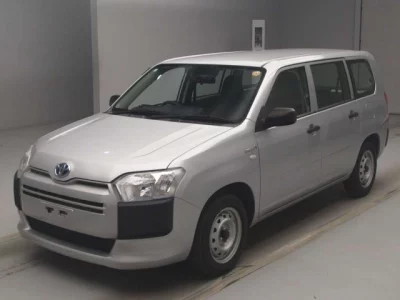 Toyota SUCCEED  с аукциона в Японии