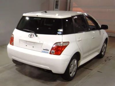 Toyota IST